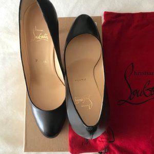Never Worn Christian Louboutin Black Kid Pumps 85